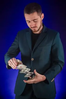 Magicien Bretagne - Magie Mentalisme Close-up